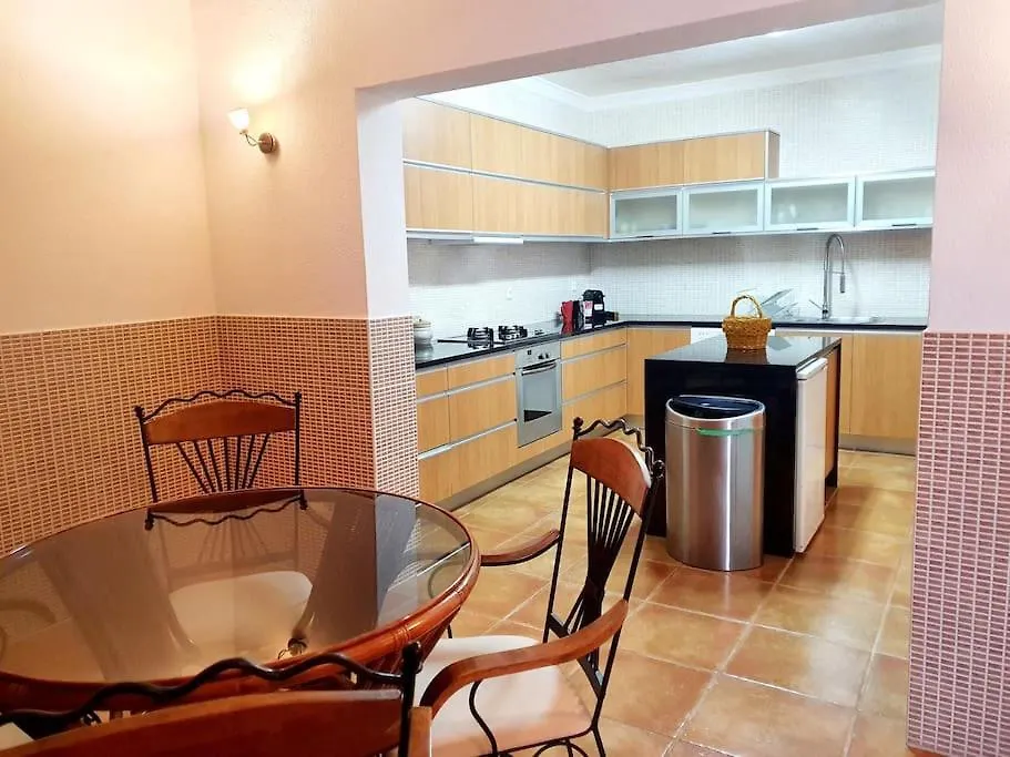 Lovely Beach House Moradia V4 Com Piscina Altura Holiday home
