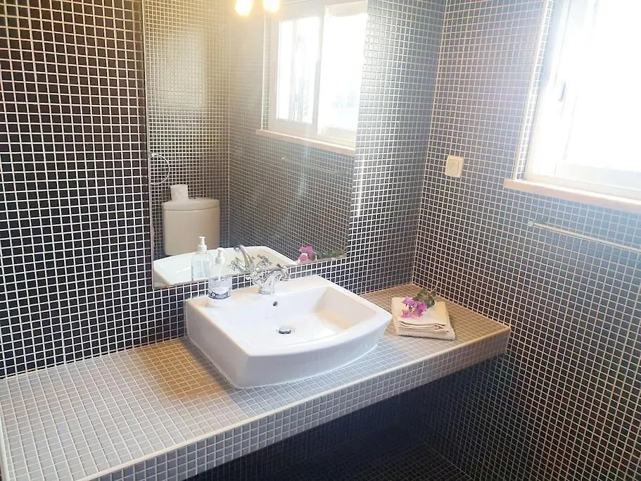 Lovely Beach House Moradia V4 Com Piscina Altura