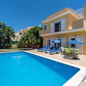 Altura Villa Villa