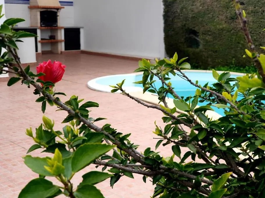 Lovely Beach House Moradia V4 Com Piscina Altura 0*,